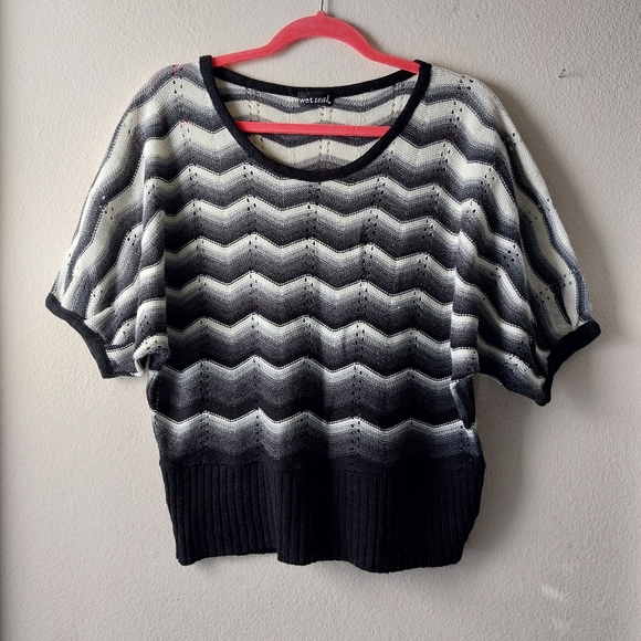 Y2K VINTAGE WET SEAL DOLMAN LIGHTWEIGHT SWEATER - Picture 9 of 9